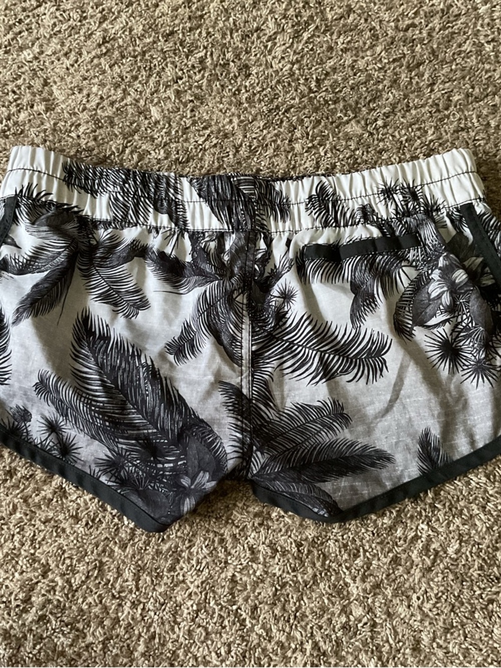 Hurley Swim Boardshorts Size Medium - Picture 2 of 3